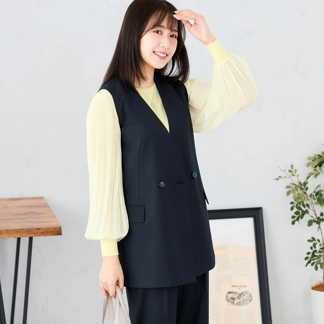 Stretch Bright Twill Double-Breasted Vest - Navy