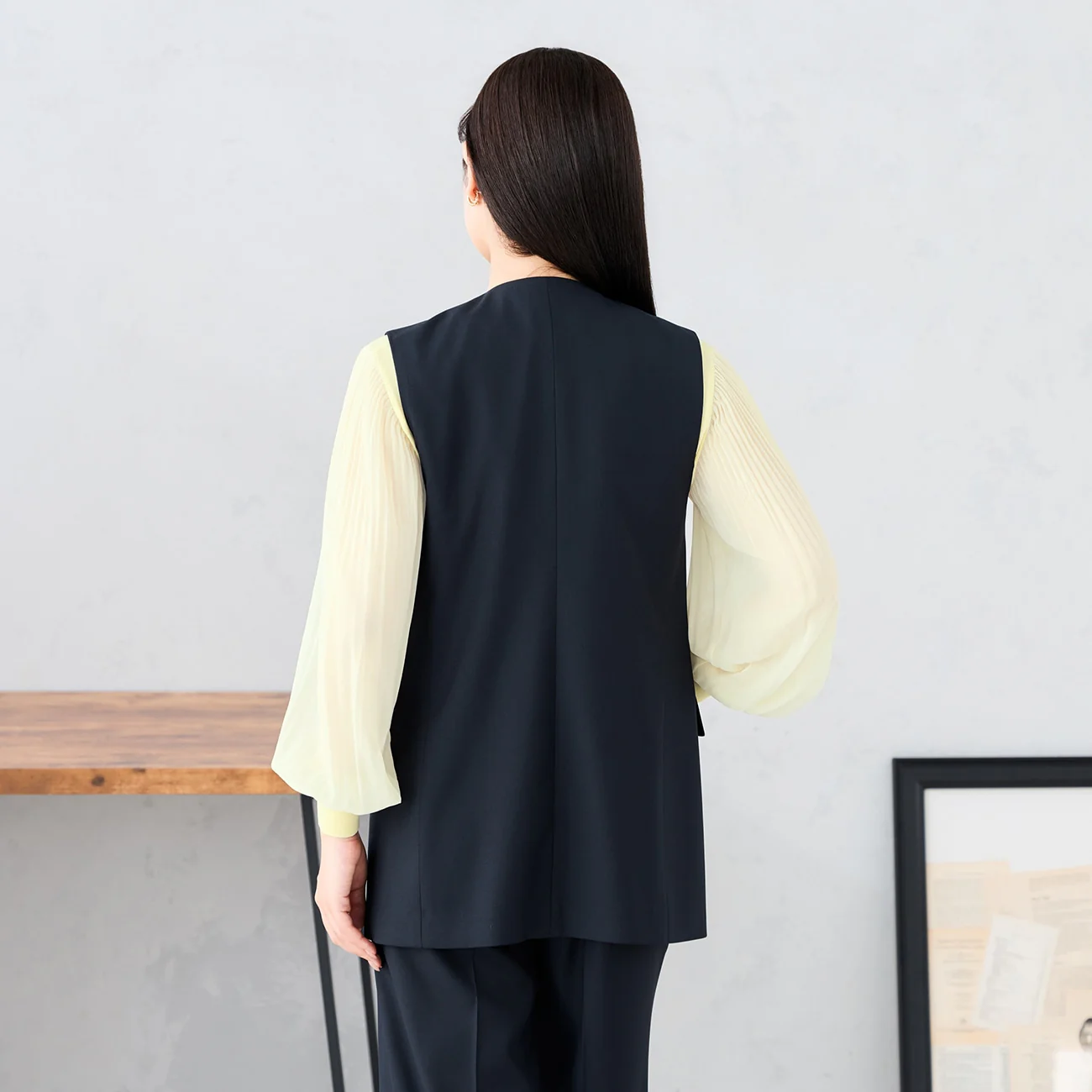 Stretch Bright Twill Double-Breasted Vest - Navy - Image 4