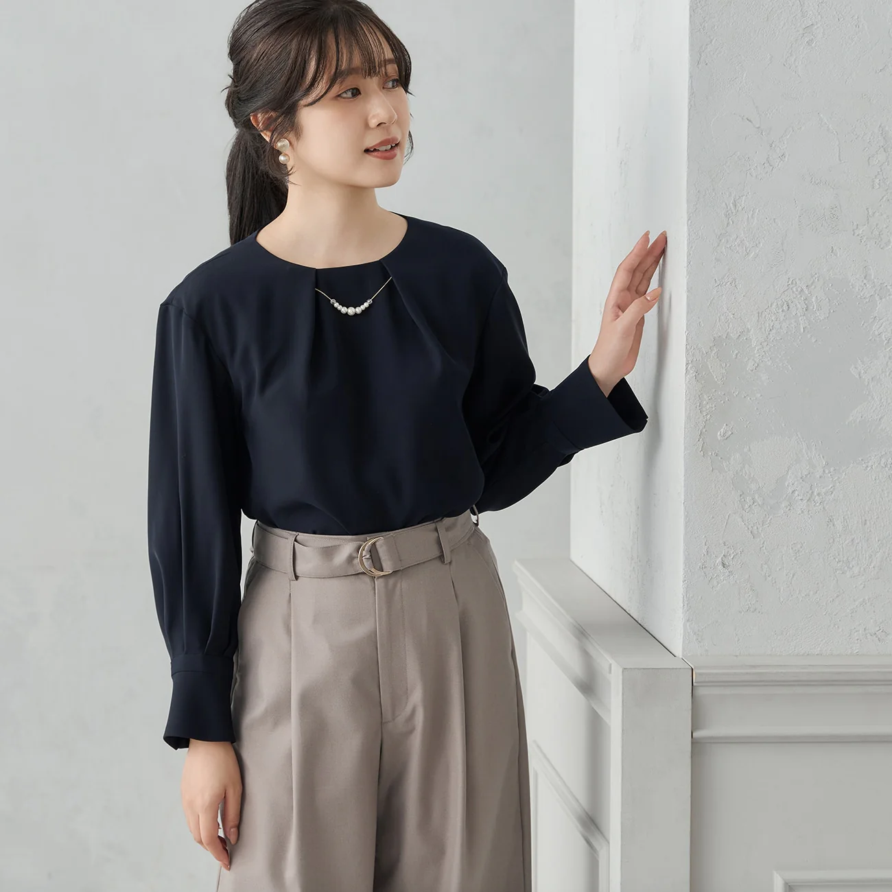 Blouse With Detachable Accessories