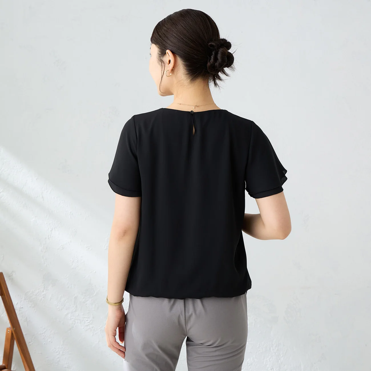 UV Protection Tucked Short Sleeve Blouse - Image 23