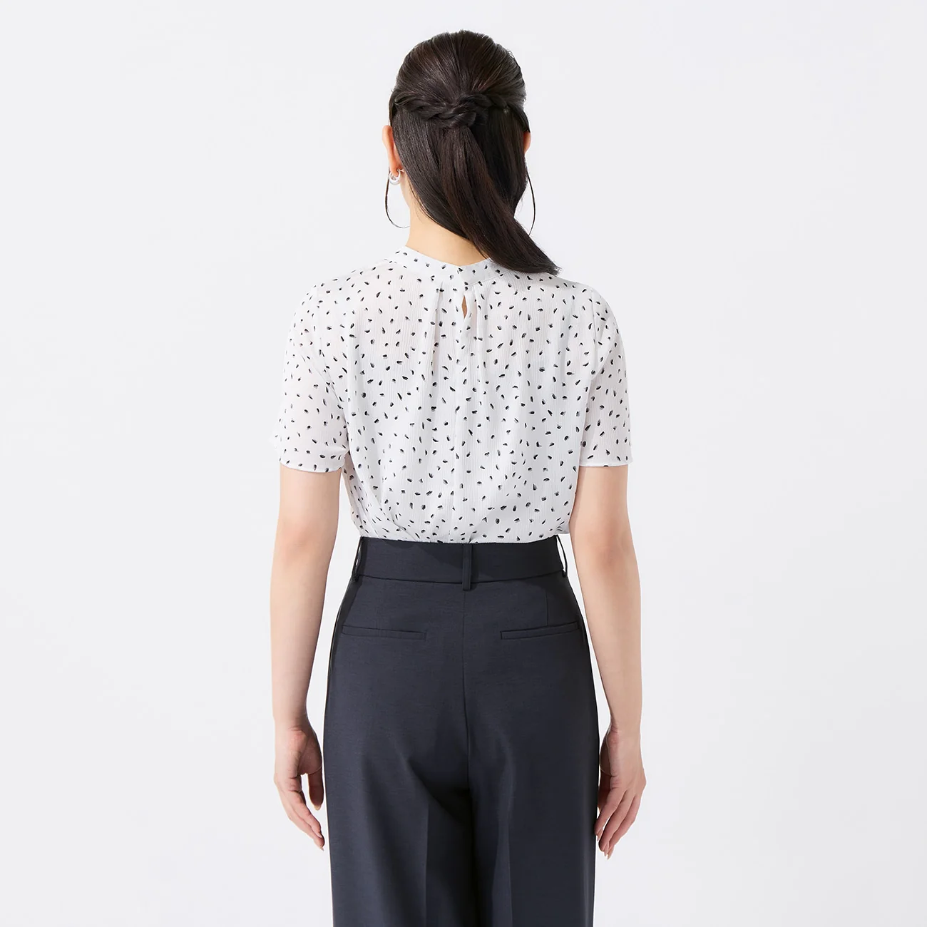 Cool Touch Printed Short Sleeve Blouse - Image 16