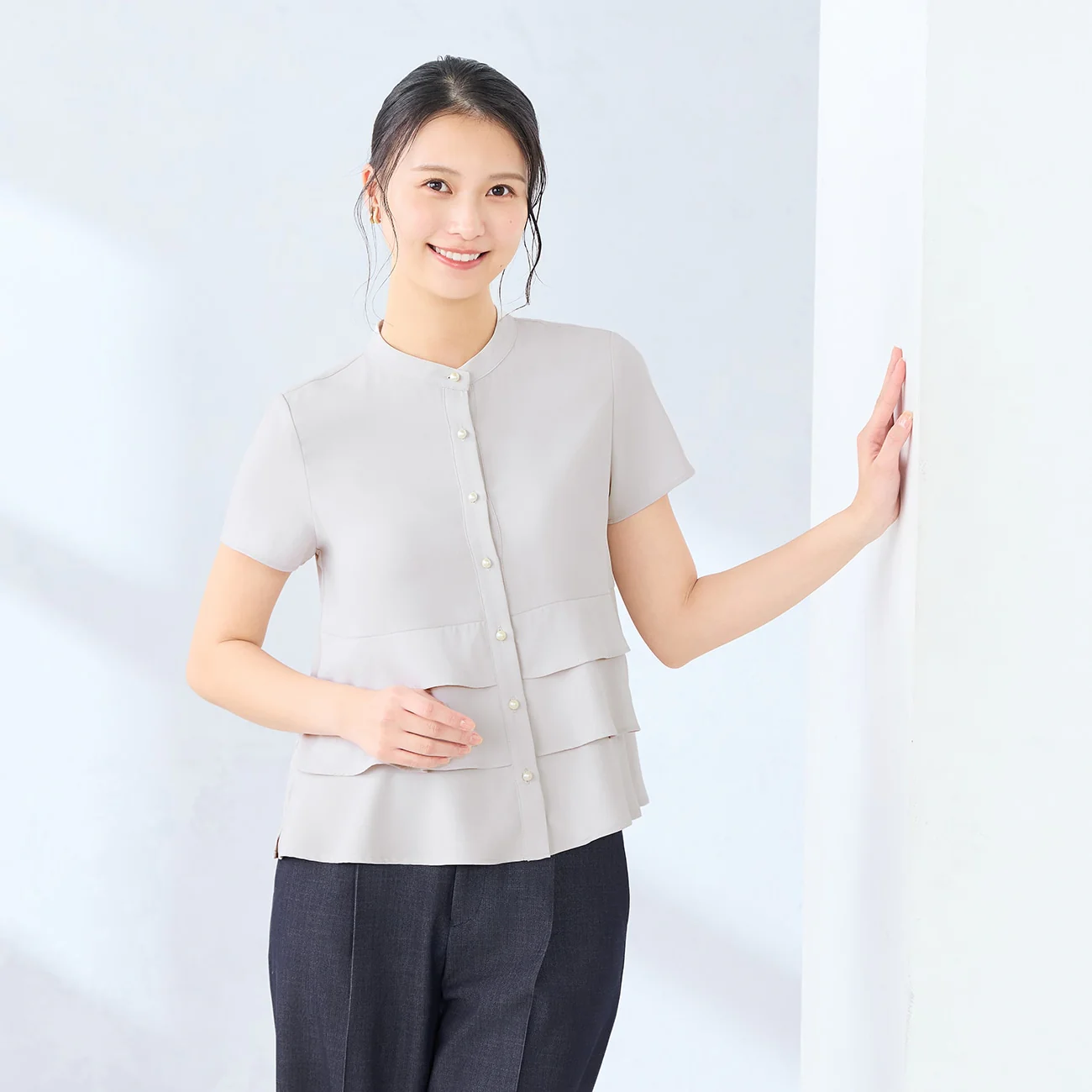 Short Sleeve Layered Blouse - Image 10