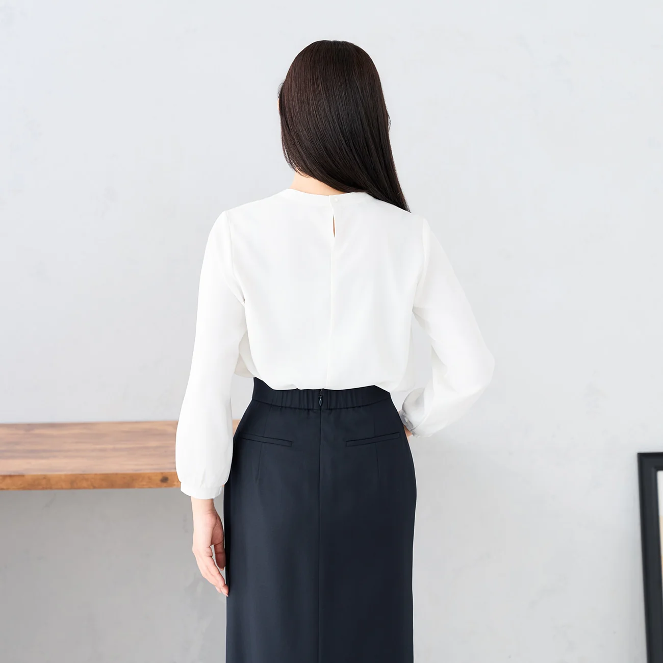 2-Way Blouse with Accessory - Image 29
