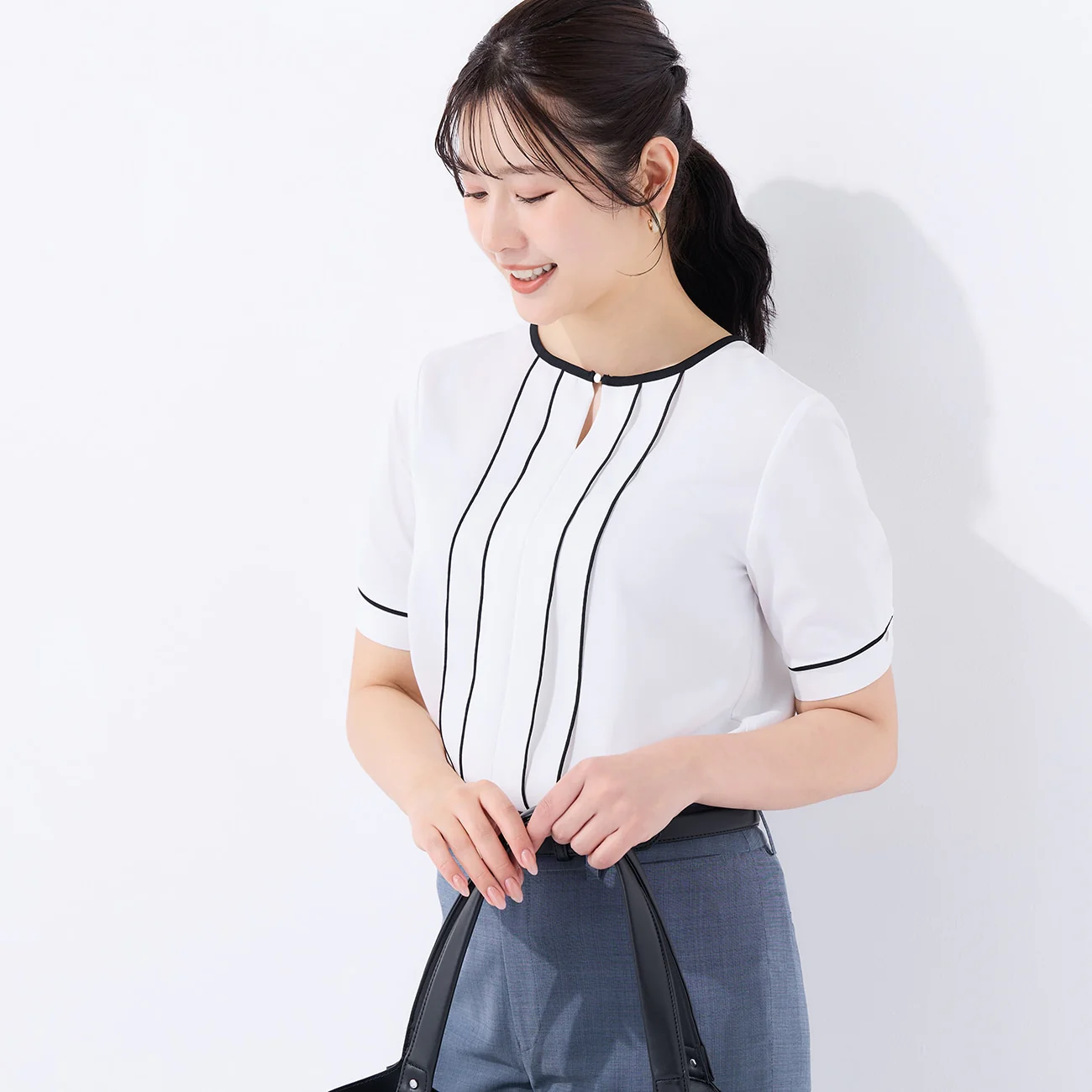 Cool Touch Stretch Contrast Short Sleeve Blouse - Image 11