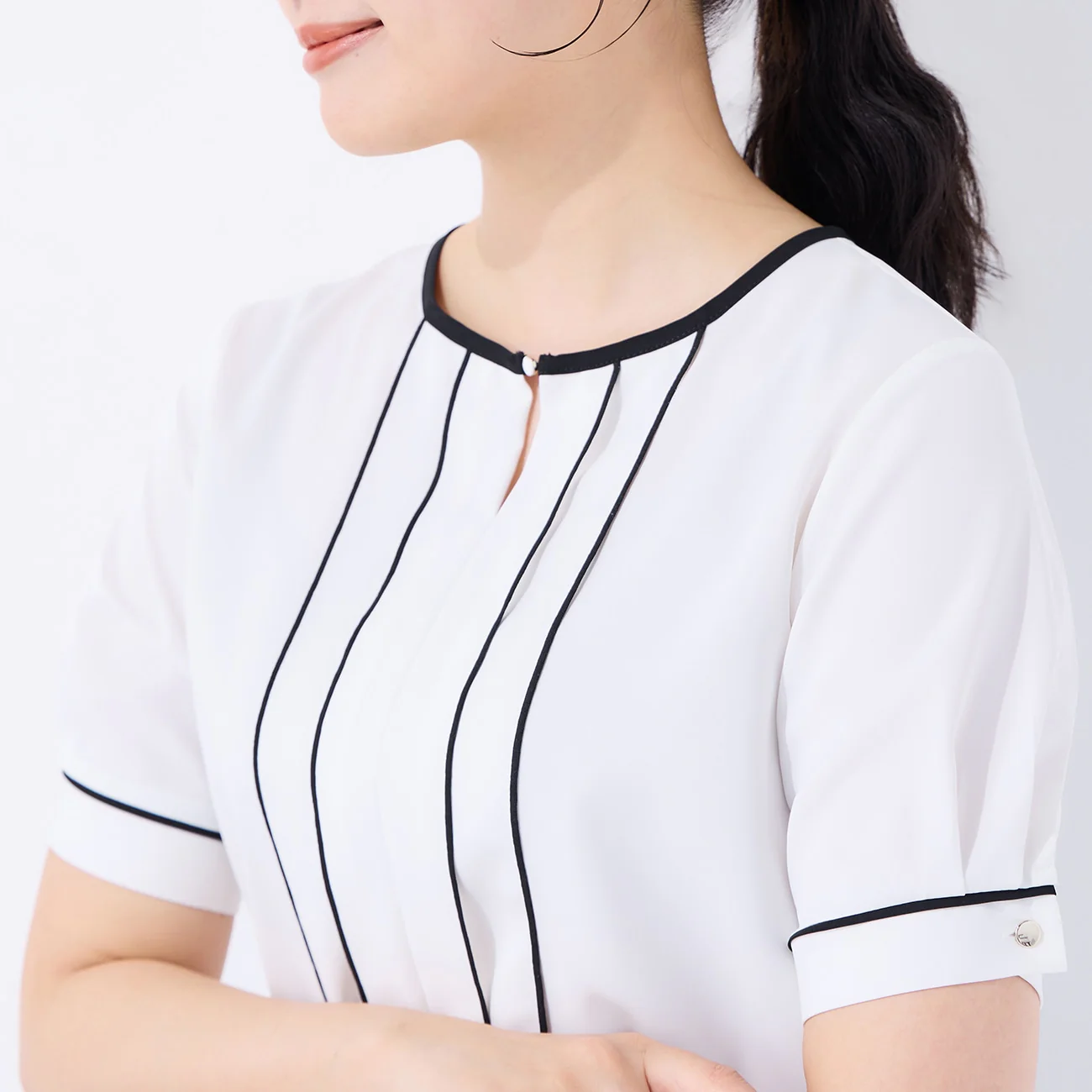 Cool Touch Stretch Contrast Short Sleeve Blouse - Image 13