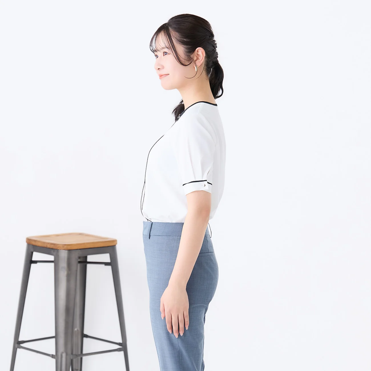 Cool Touch Stretch Contrast Short Sleeve Blouse - Image 14