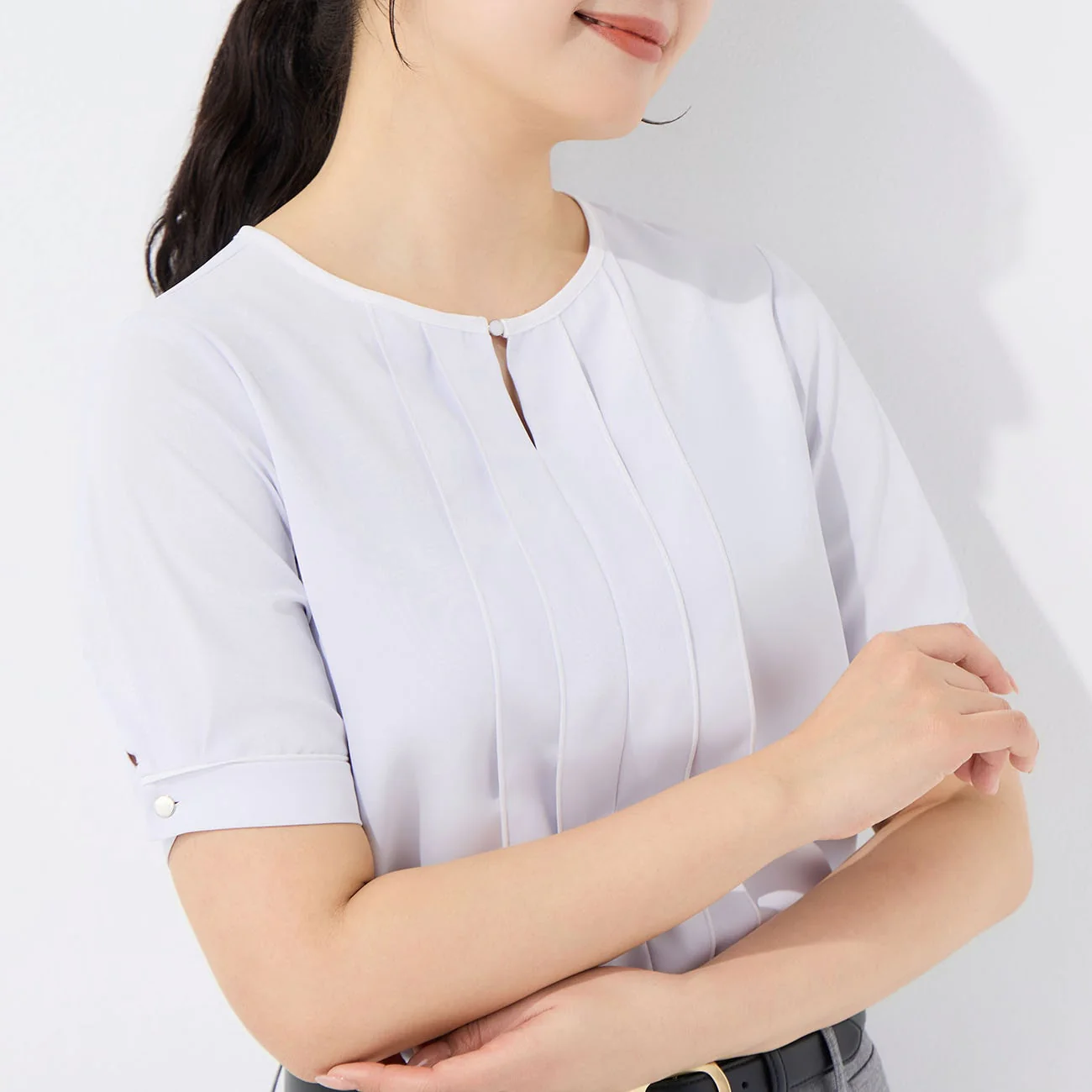 Cool Touch Stretch Contrast Short Sleeve Blouse - Image 3
