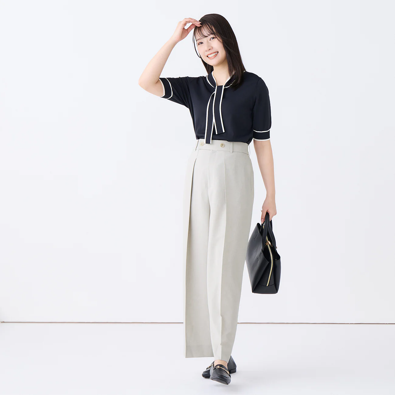Washable Cool Touch Contrast Bow Tie Short Sleeve Knit Top - Image 12
