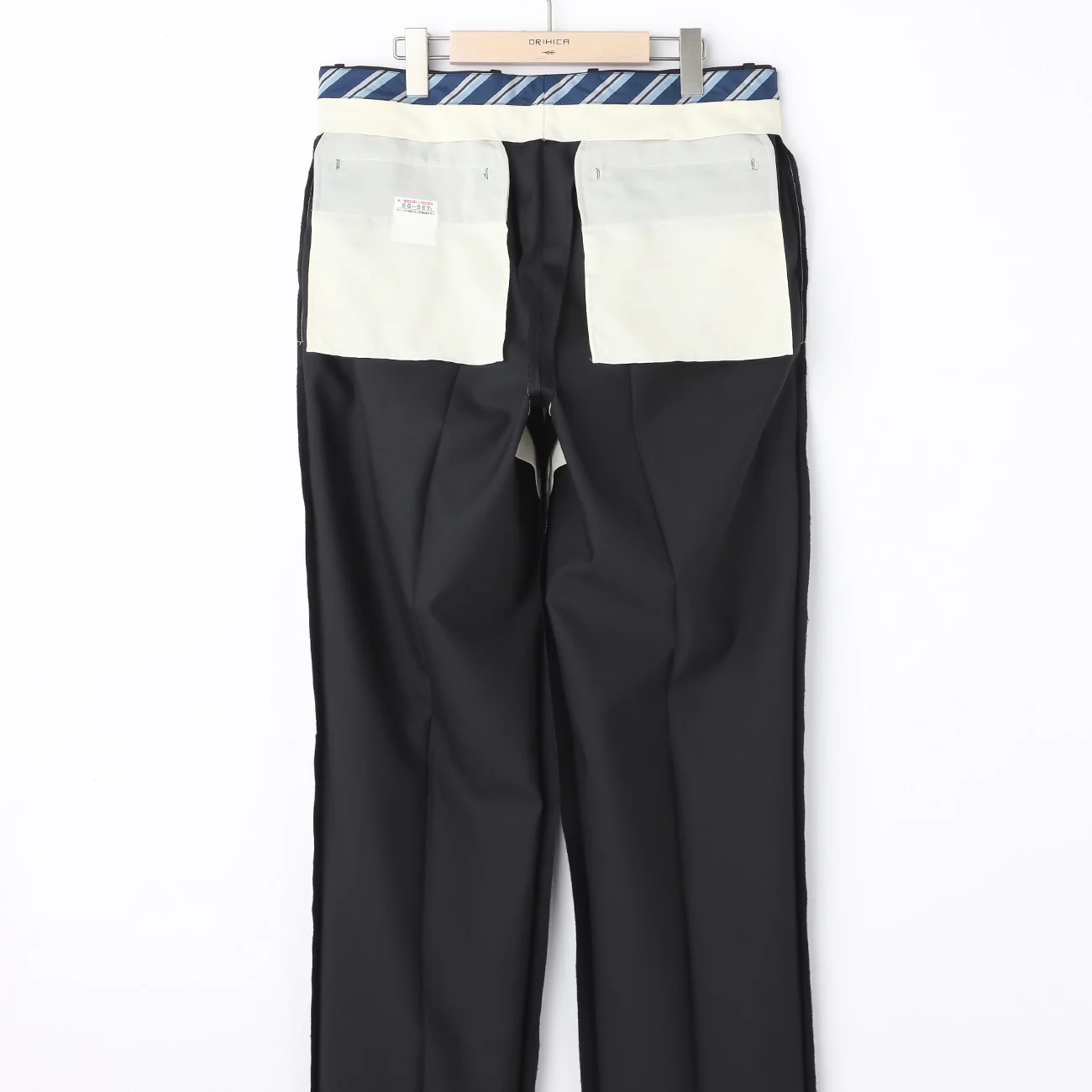 Lustrous Wool Blend Suit with Side Adjuster - Black - Image 12