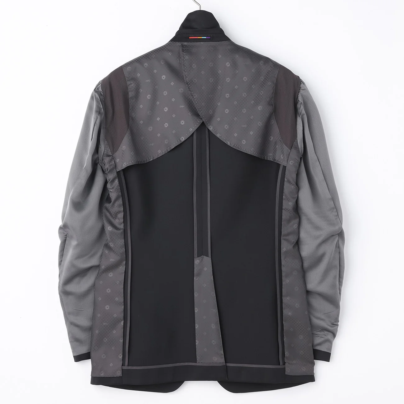 Lustrous Wool Blend Suit with Side Adjuster - Black - Image 7