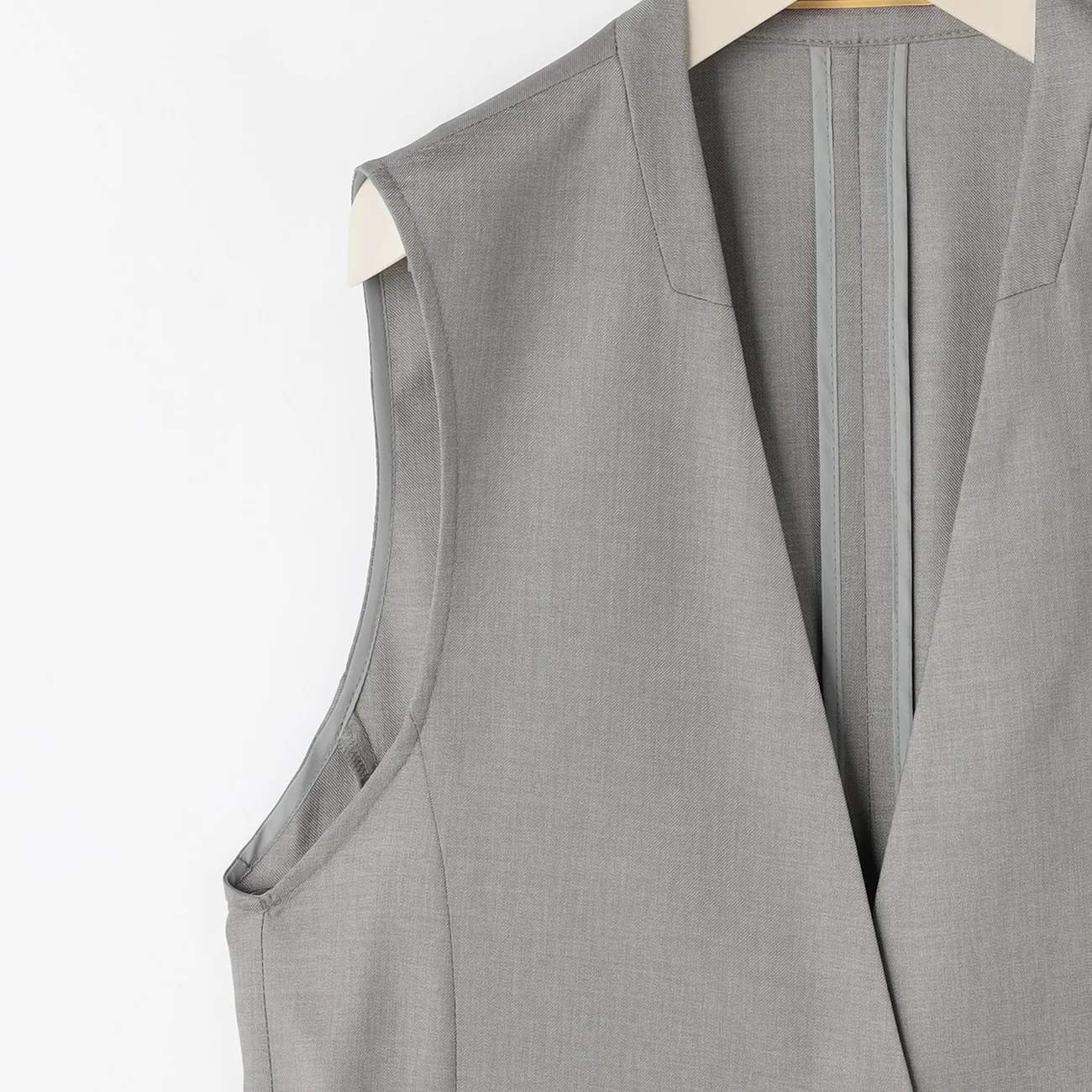 THE THIRD SUITS Linen-like Long Vest - Light Gray - Image 4
