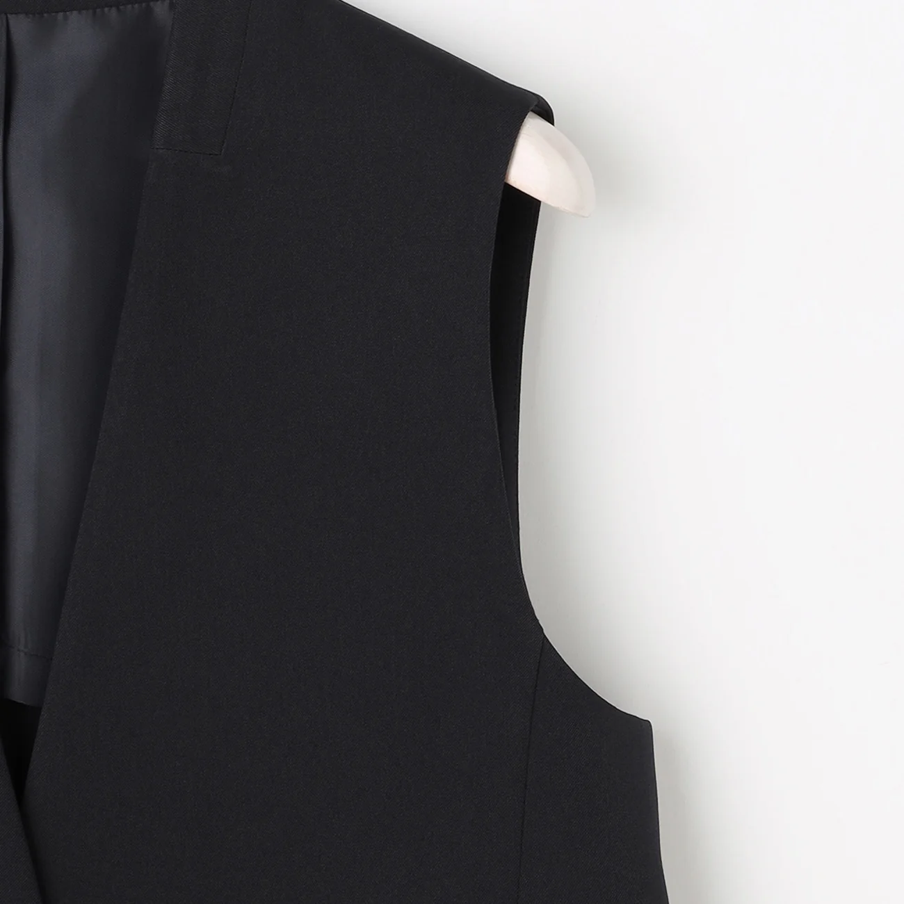THE THIRD SUITS RIRANCHA Stretch Long Vest - Navy - Image 9