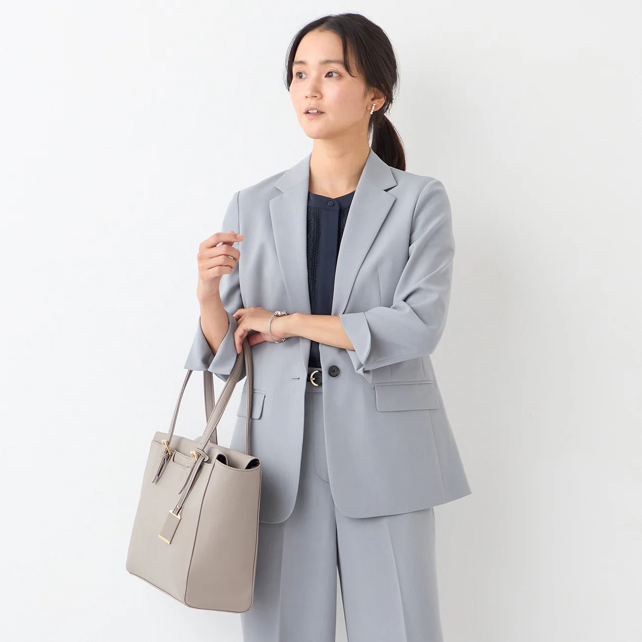 THE THIRD SUITS Washable Cool Touch Cropped Sleeve Long Jacket - Light Gray - Image 6