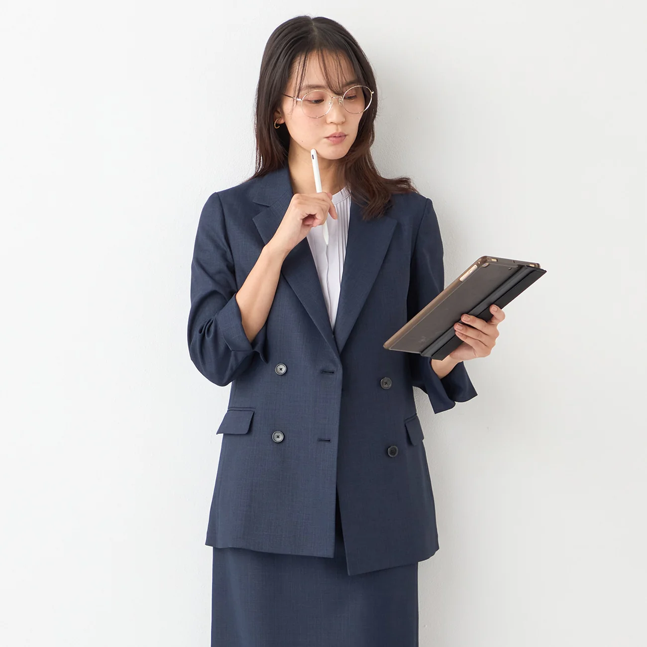THE THIRD SUITS Linen-Like Cropped Sleeve Double-Breasted Jacket - Navy - Image 17