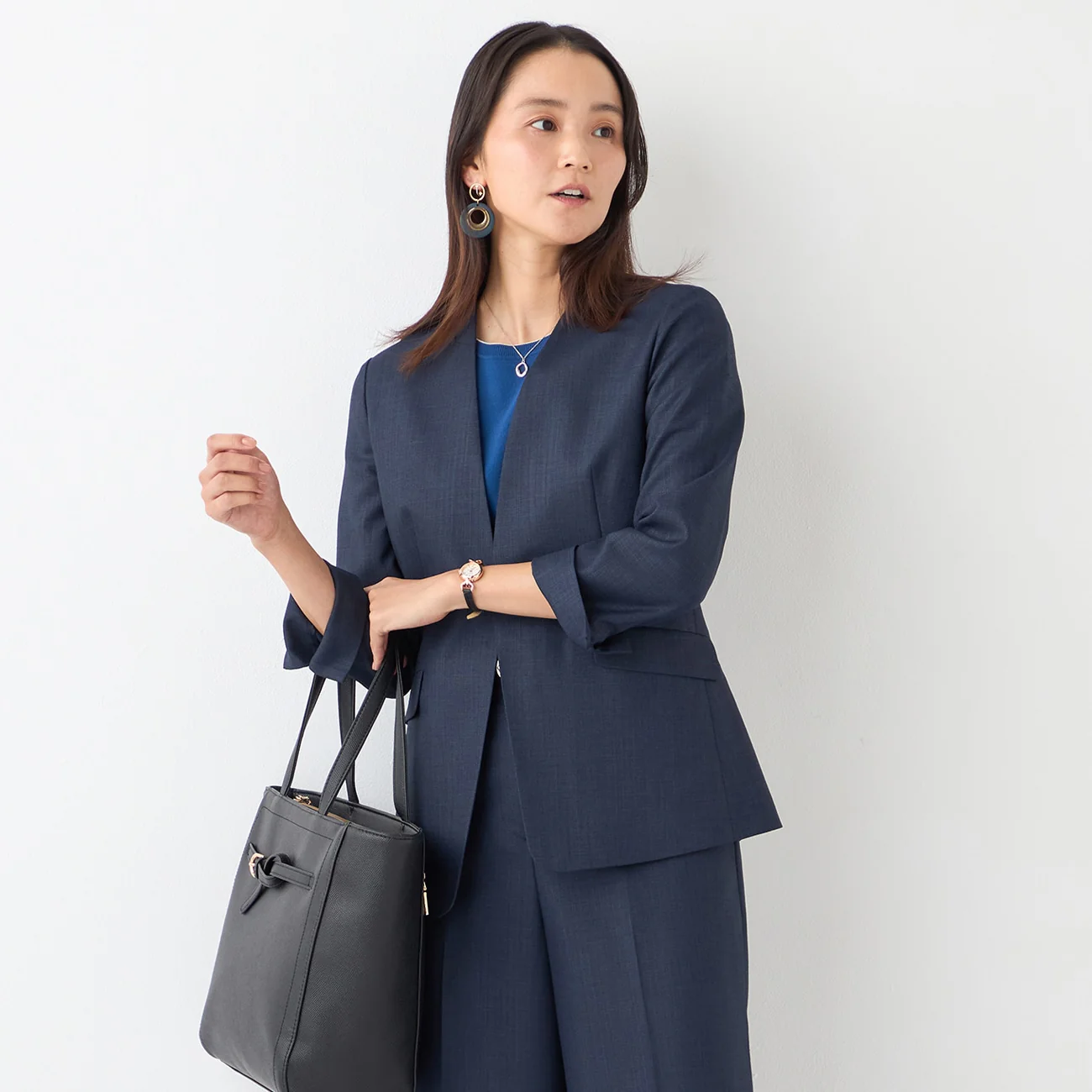 THE THIRD SUITS Linen-Like Cropped Sleeve Collarless Jacket - Navy - Image 7