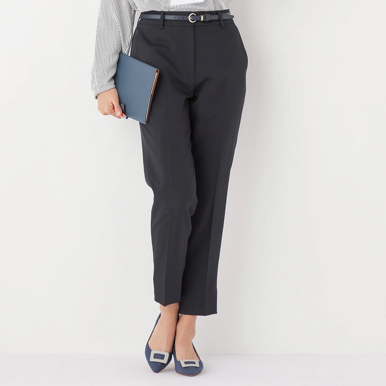 THE THIRD SUITS Cropped Pants - Navy - Image 4