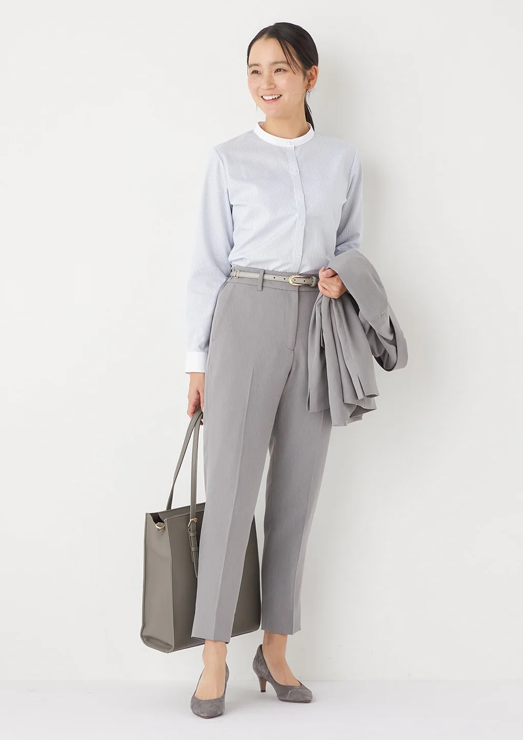 THE THIRD SUITS Cropped Pants - Light Gray - Image 15