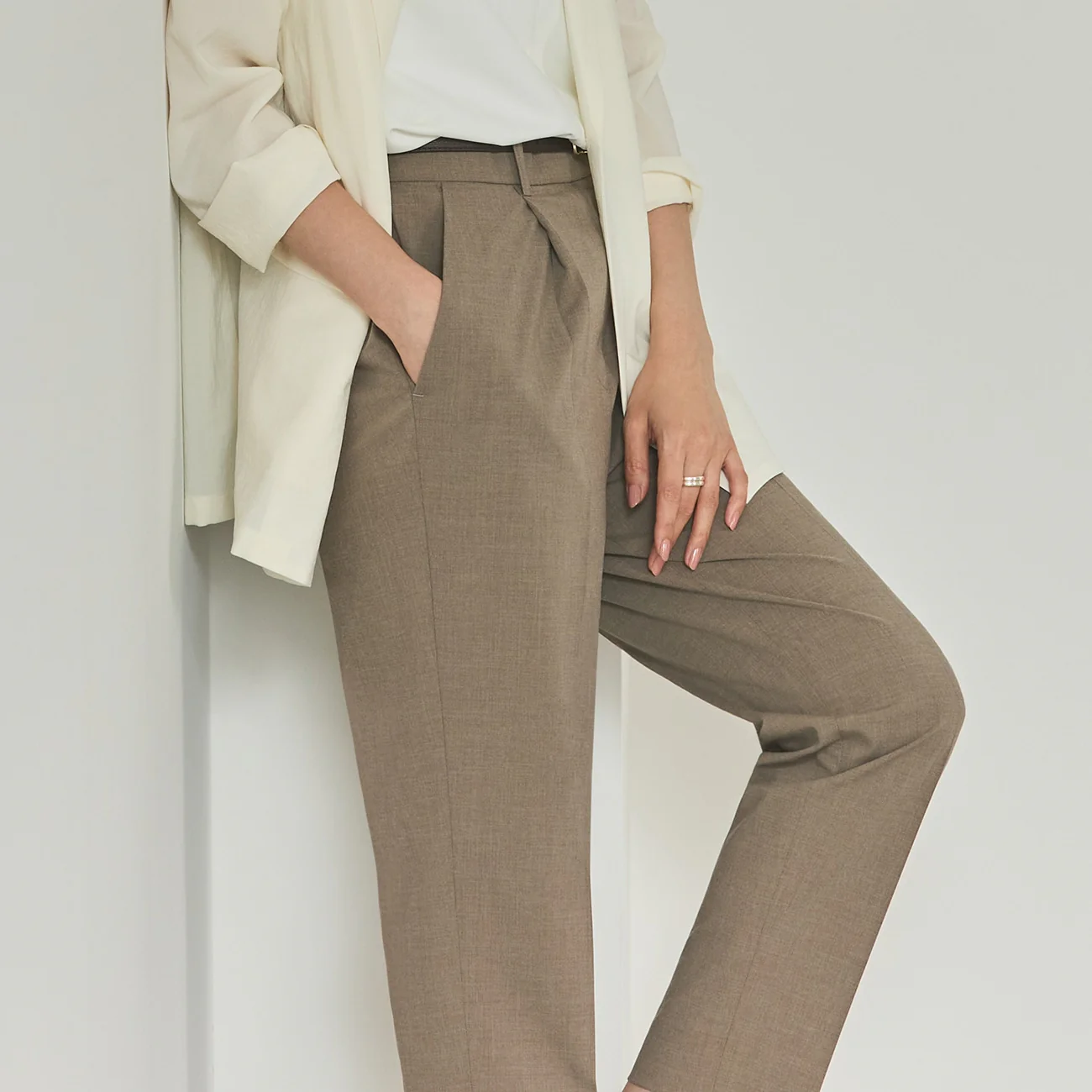 Flamingo Airy Tapered Pants - Beige - Image 3
