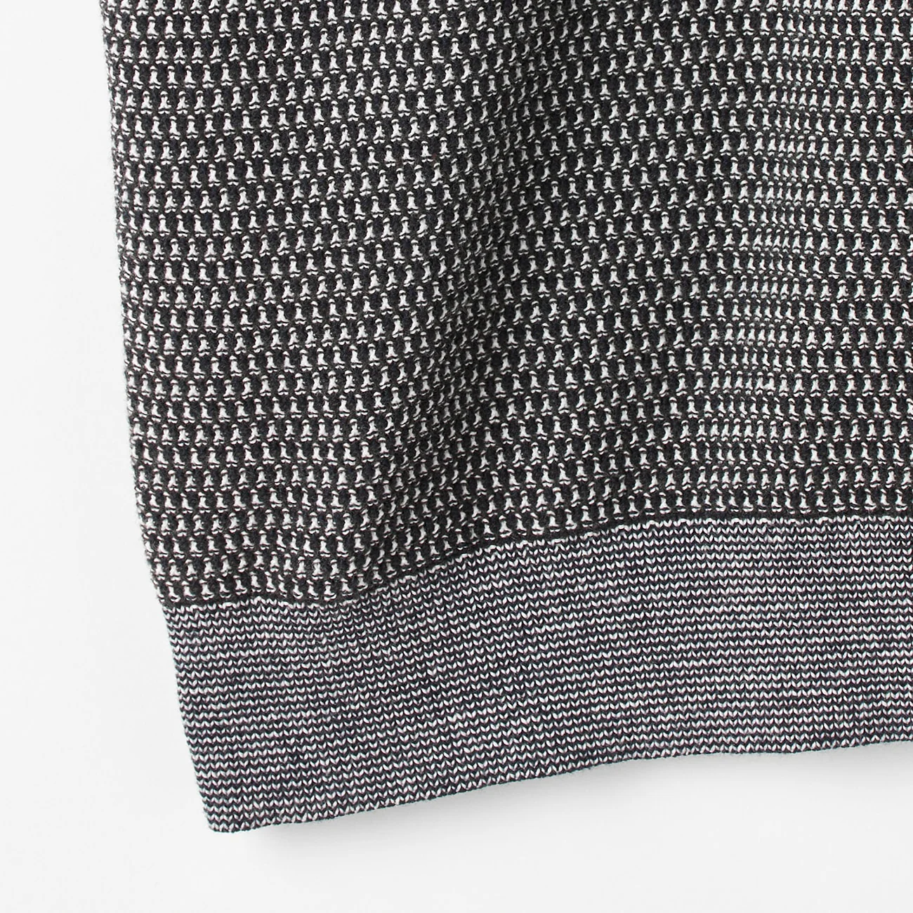 BIZ KNIT Textured Stripe Knit T-Shirt - Image 7