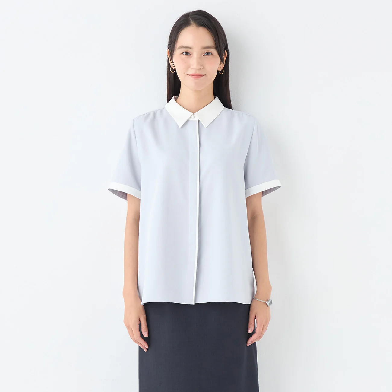 VEIL Contrast Point Collar Blouse - Image 6