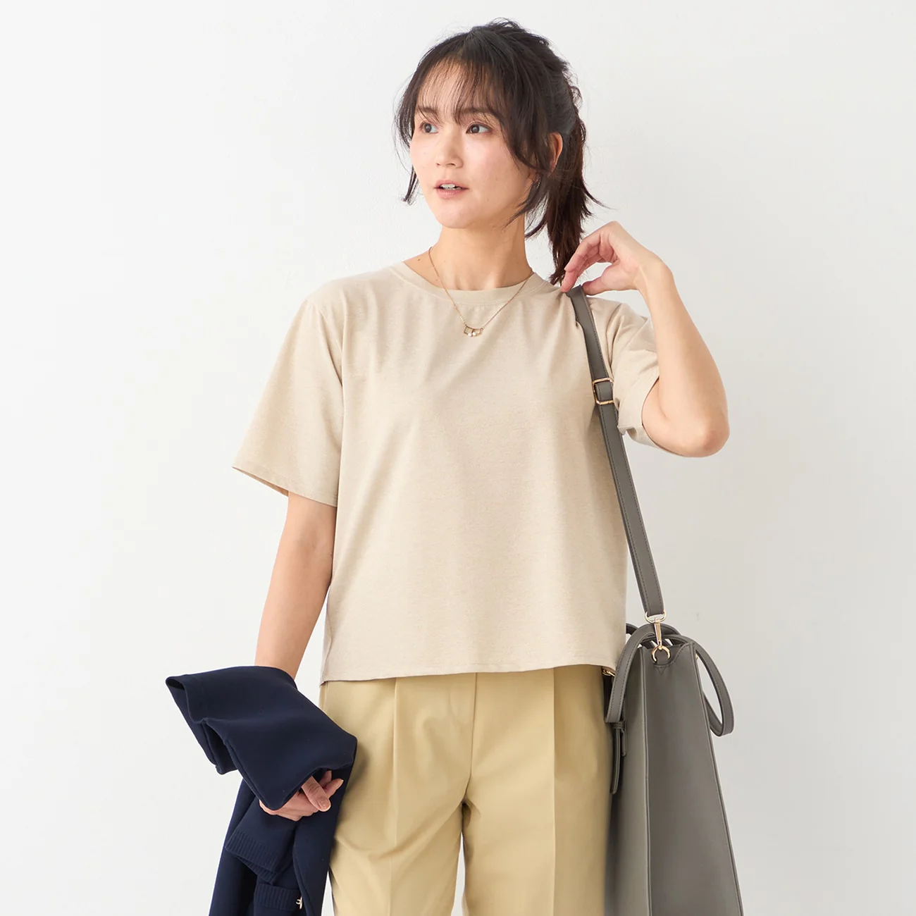 Glitter Short Sleeve T-shirt - Image 17