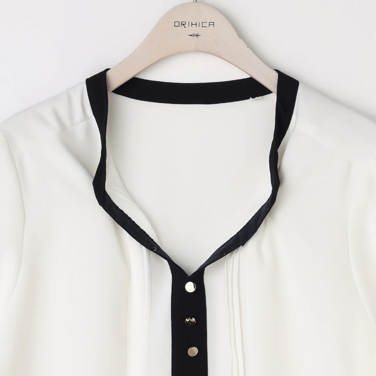 Color-Block Keyneck Blouse - Image 3