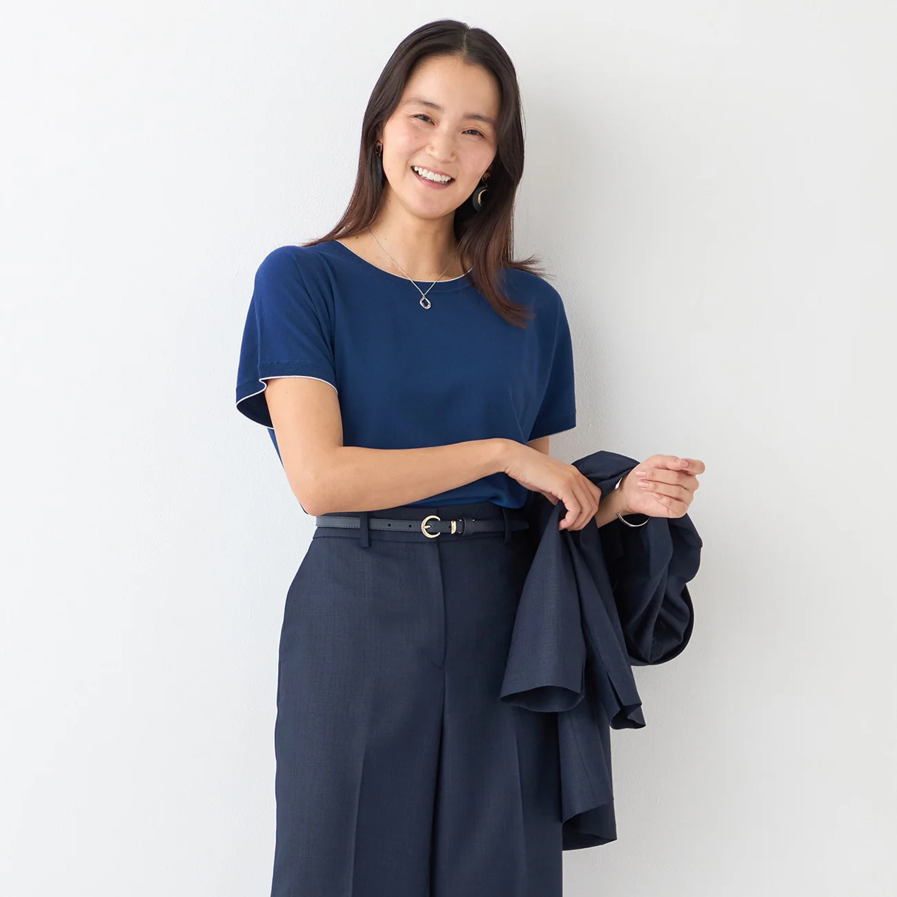 Contrast Collar Knit T-Shirt - Image 3
